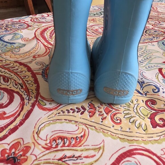 Crocs Children Rubber Rain Boots Blue Pull On Logo Whales Toddler Size US 9 - Picture 4 of 7